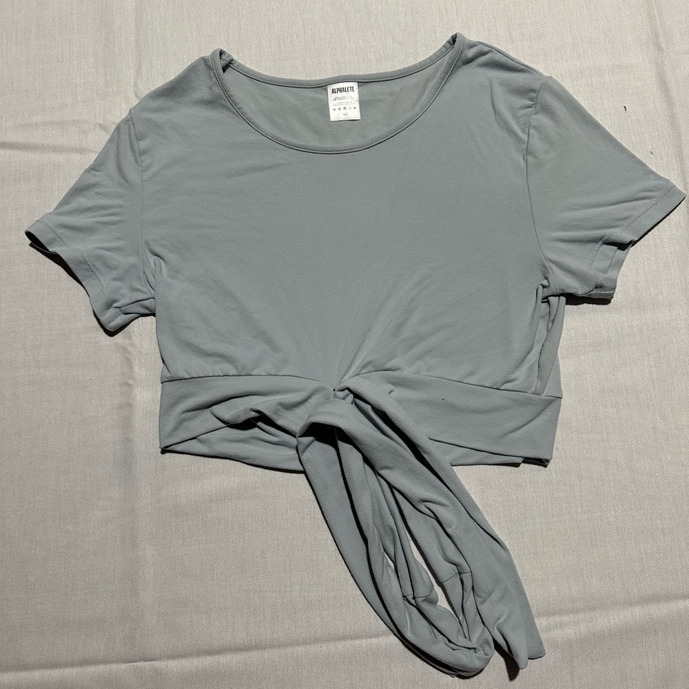 Alphalete Crop Top